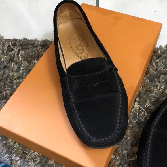 Tods Moc in Black Suede - Picture 3 of 6